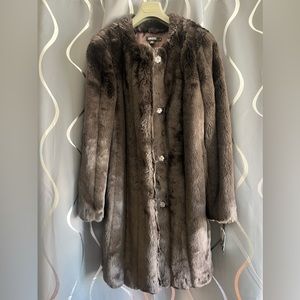DKNY coat, ladies faux coat brand new, brown.